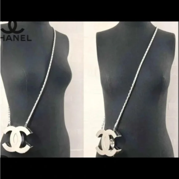 Metallic Silver Logo Crossbody - Picture 5 of 6